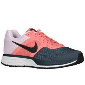 Nike Pegasus 30 Coral and Gray